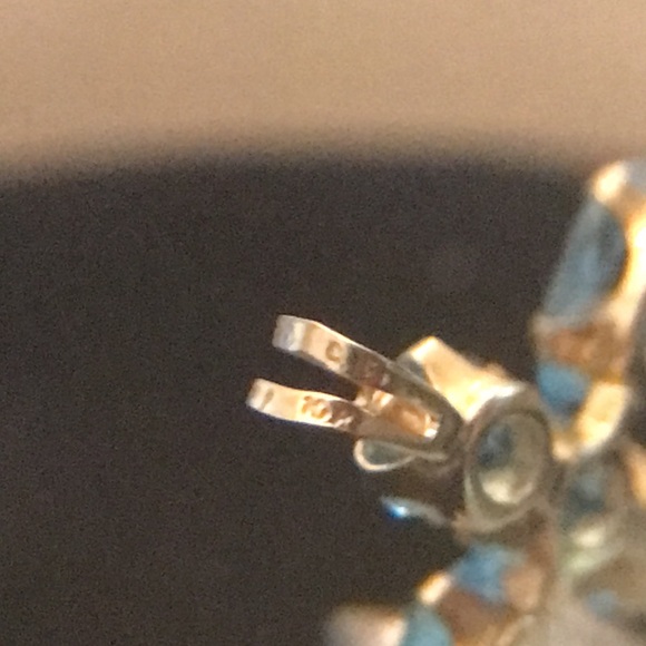 10k gold and blue topaz cross charm. Real gold 10 K Cross - Picture 4 of 9